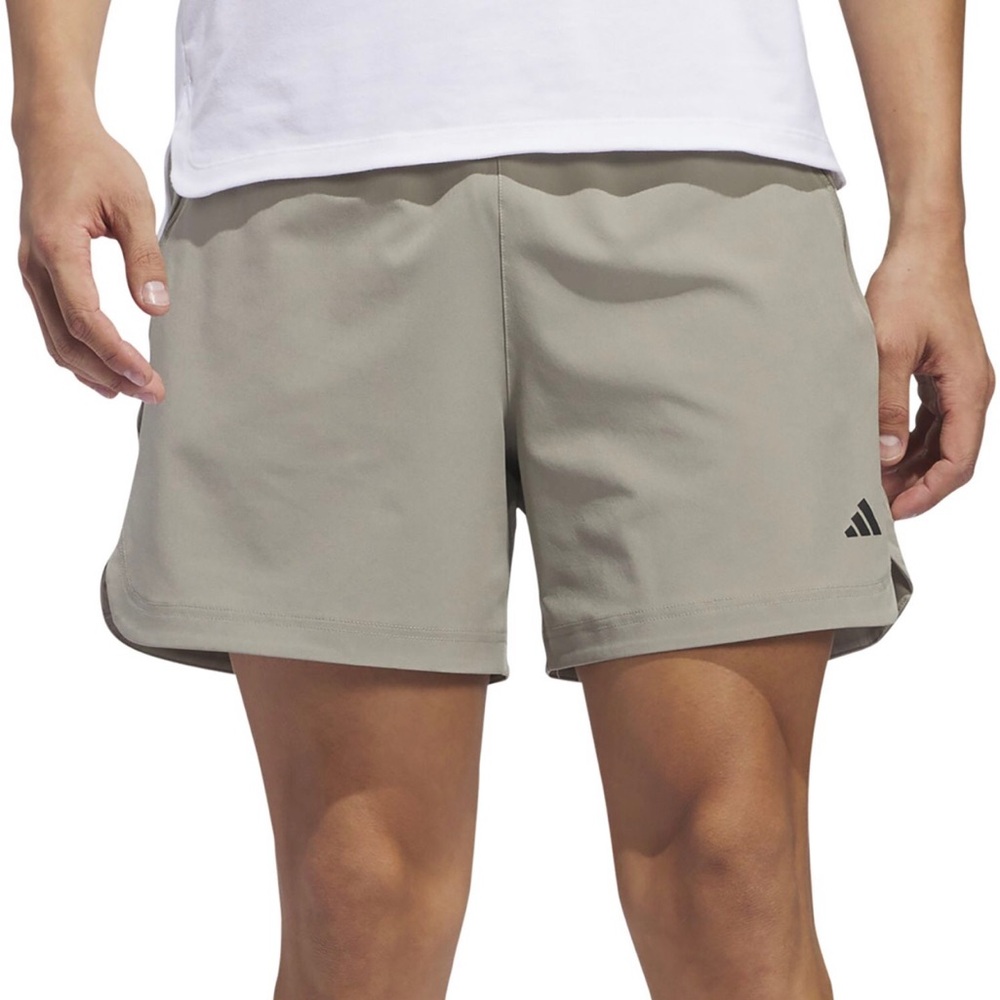 adidas Men’s Axis Woven 5” training shorts. Size XS
